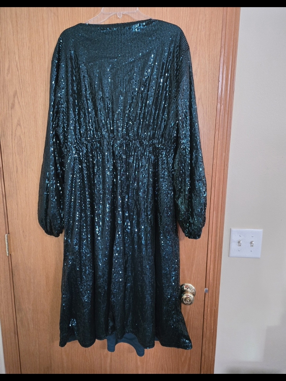 BloomChic Emerald Green Long Sleeve Sequin Midi Dress - Picture 2 of 3